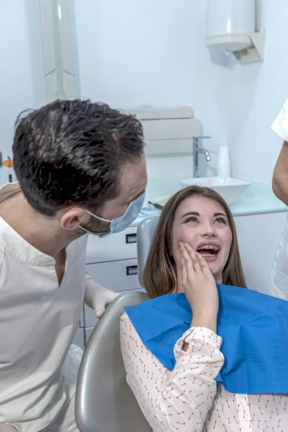 Best Dentist for Tooth Abscess  in Aventura, FL